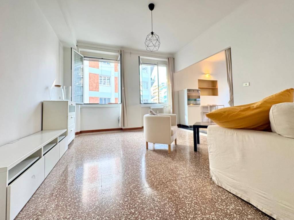 appartamento in vendita a Milano in zona Sempione