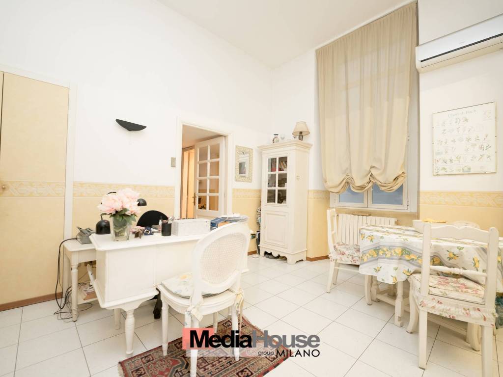 appartamento in vendita a Milano in zona Porta Garibaldi