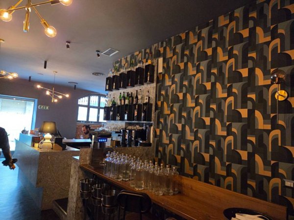 negozio in vendita a Milano in zona Vigentino