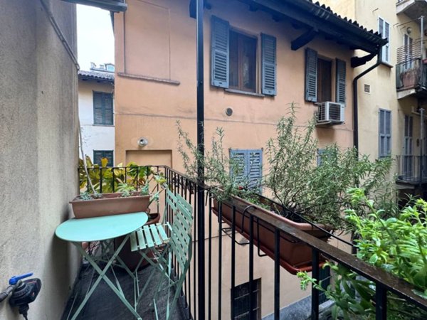 appartamento in vendita a Milano in zona Porta Nuova