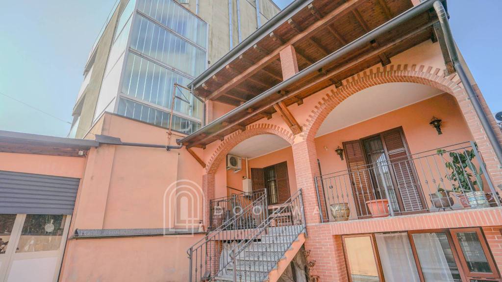 casa indipendente in vendita a Milano in zona Quarto Oggiaro