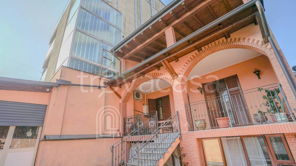 casa indipendente in vendita a Milano in zona Bovisa