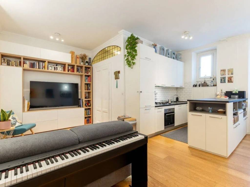 appartamento in vendita a Milano in zona Isola