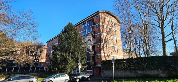 appartamento in vendita a Milano in zona Chiesa Rossa