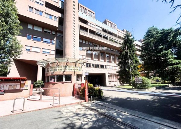 appartamento in vendita a Milano in zona Gallaratese