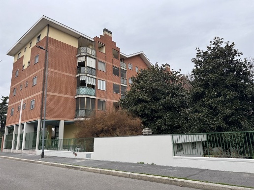 appartamento in vendita a Milano in zona Gratosoglio