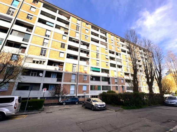 appartamento in vendita a Milano in zona Trenno