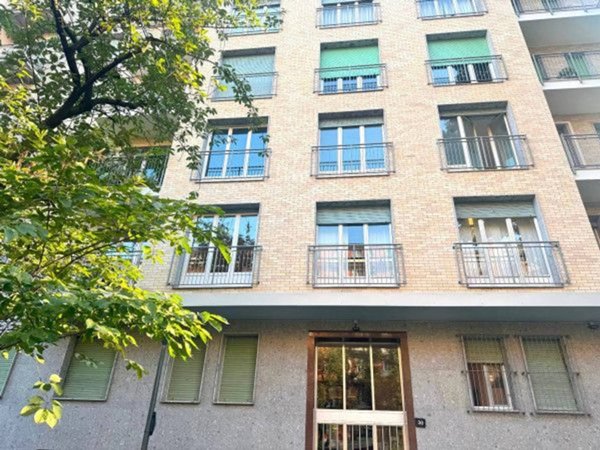 appartamento in vendita a Milano in zona Bocconi