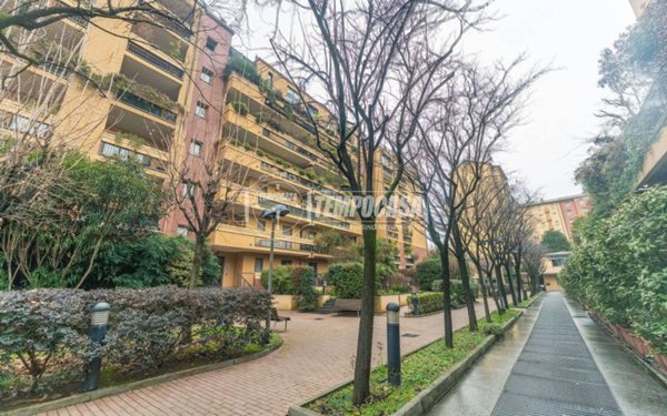 appartamento in vendita a Milano in zona Isola