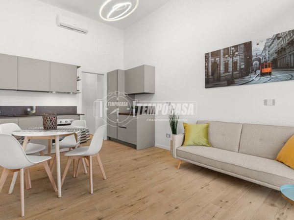 appartamento in vendita a Milano in zona Rottole