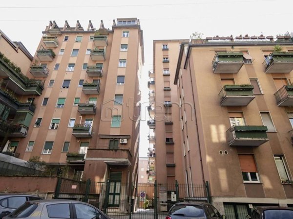 appartamento in vendita a Milano in zona Cagnola