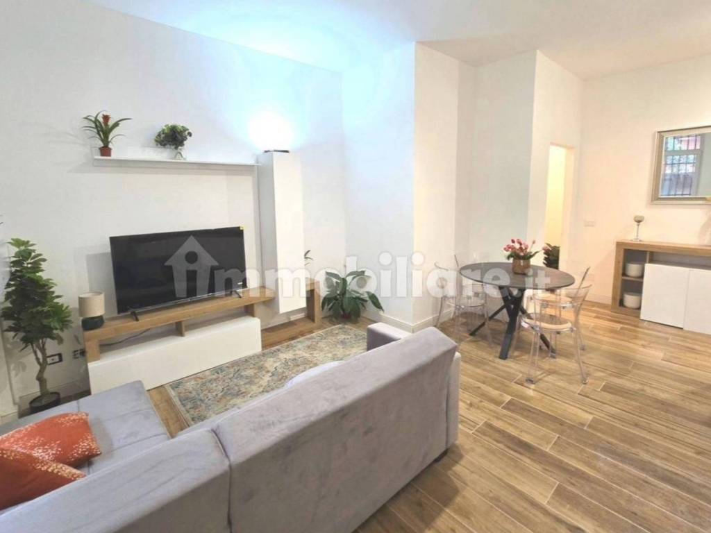 appartamento in vendita a Milano in zona Solari