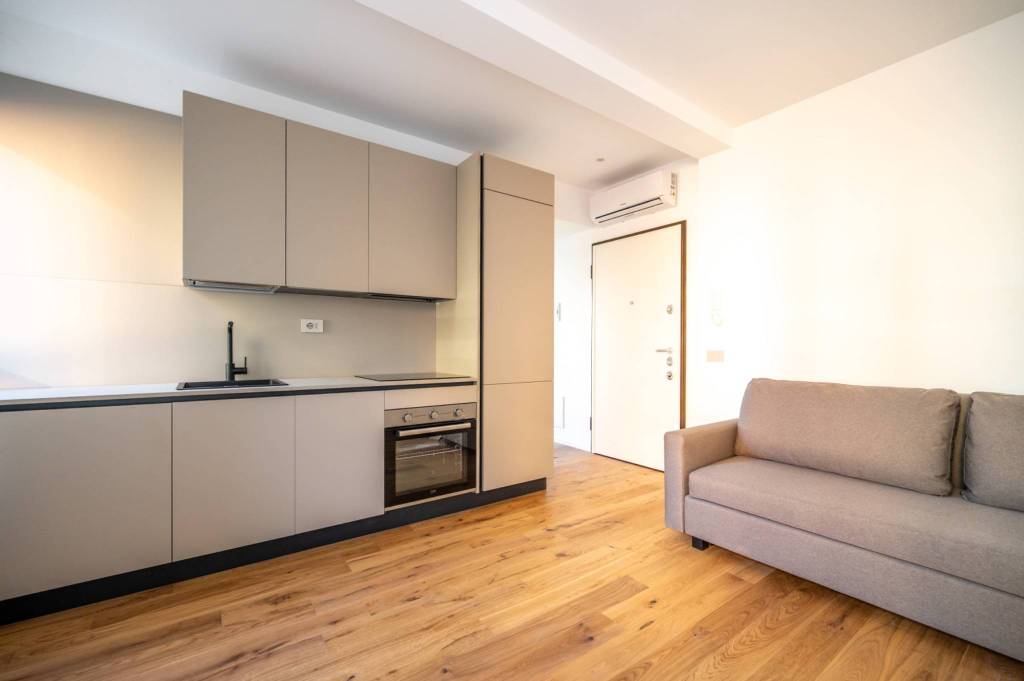appartamento in vendita a Milano in zona Segnano