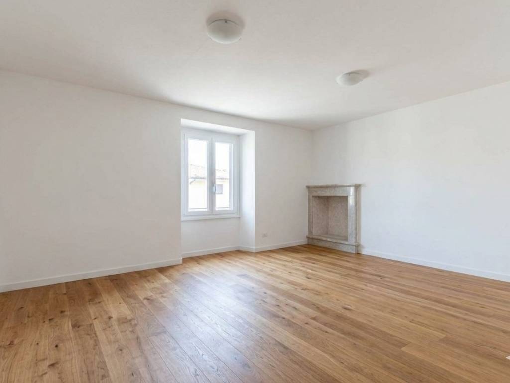 appartamento in vendita a Milano in zona Porta Genova