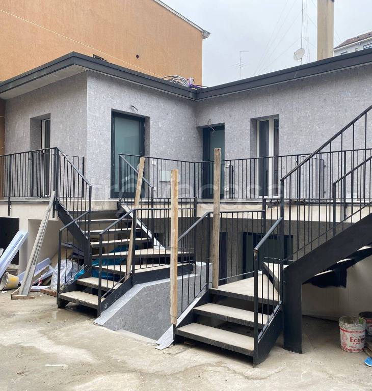 appartamento in vendita a Milano in zona Porta Vittoria