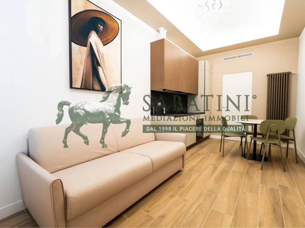 appartamento in vendita a Milano in zona Porta Nuova