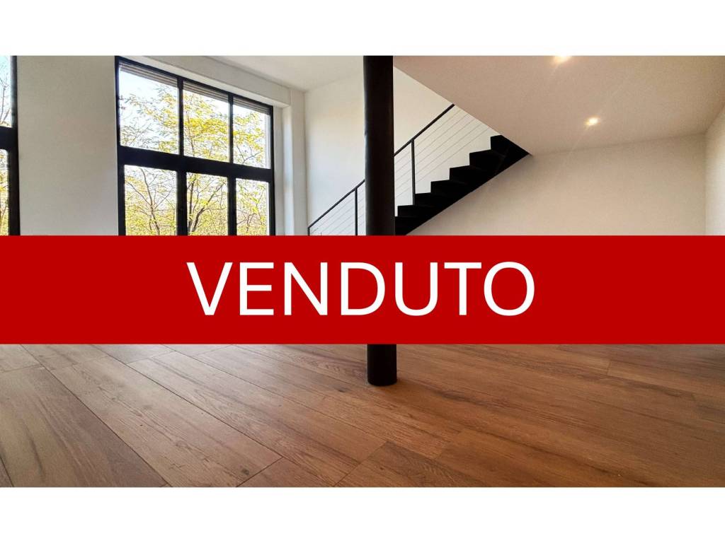 appartamento in vendita a Milano in zona Adriano