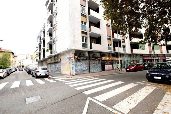 negozio in vendita a Milano in zona Bovisa