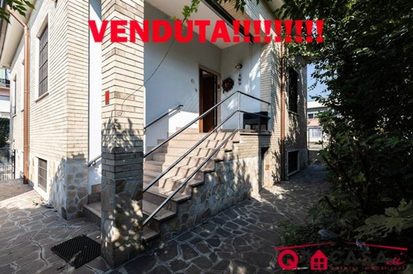 casa indipendente in vendita a Milano in zona Comasina