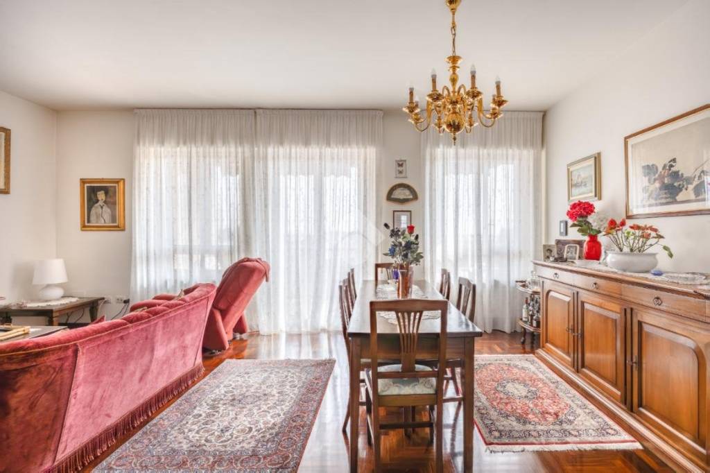 appartamento in vendita a Milano in zona Bicocca