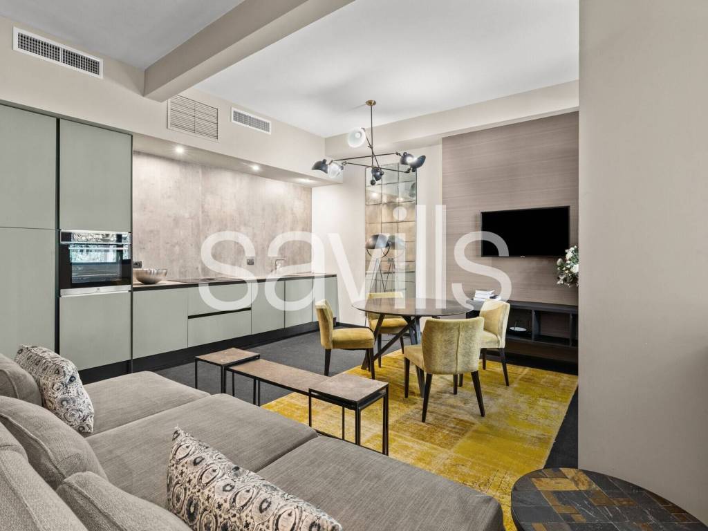 appartamento in vendita a Milano in zona Porta Nuova