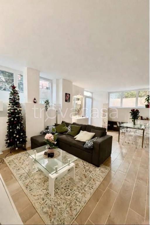 appartamento in vendita a Milano in zona Gorla