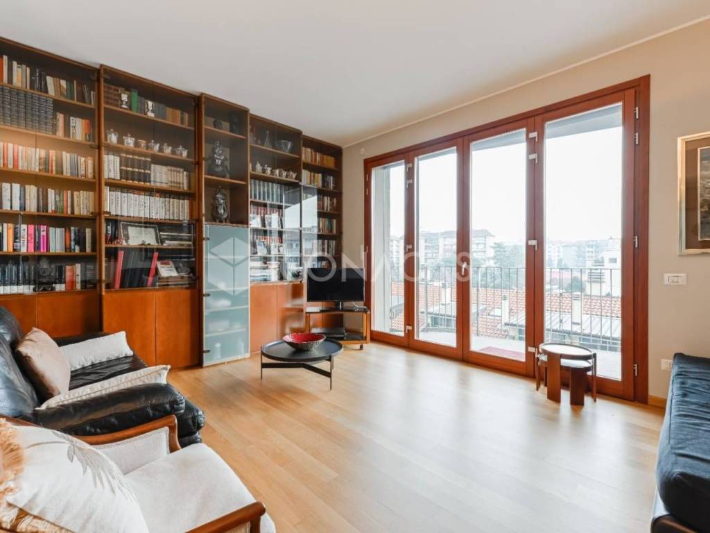 appartamento in vendita a Milano in zona Maggiolina