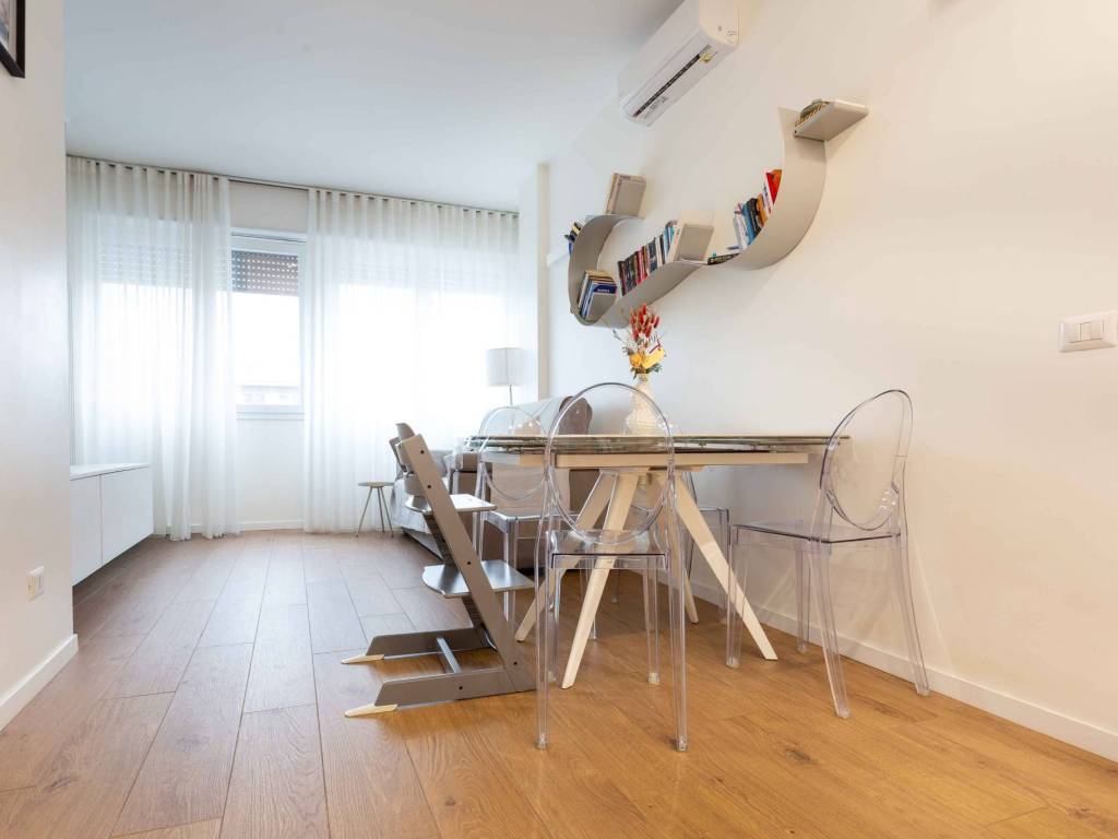 appartamento in vendita a Milano in zona Vigentino