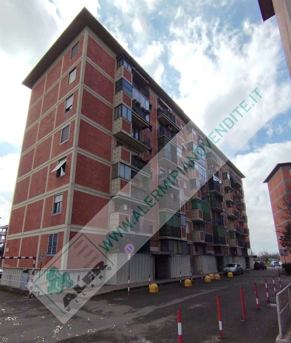 appartamento in vendita a Milano in zona Quartiere degli Olmi