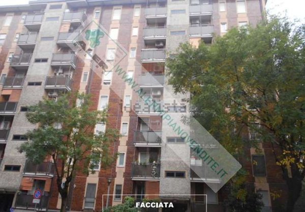 appartamento in vendita a Milano in zona Gallaratese