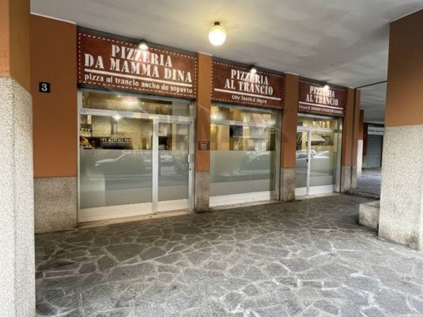 negozio in vendita a Milano in zona Crescenzago