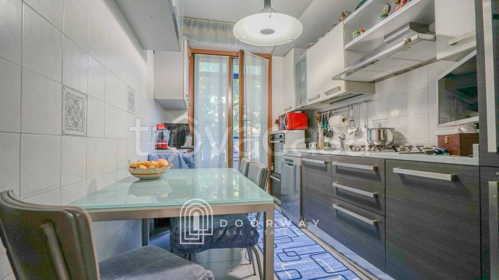 appartamento in vendita a Milano in zona Quartiere degli Olmi