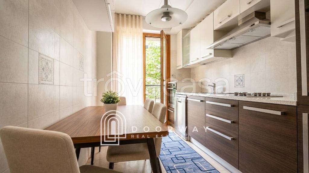 appartamento in vendita a Milano in zona Quartiere degli Olmi