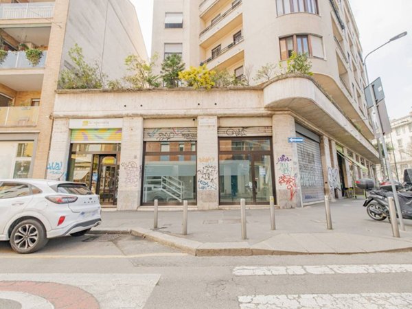 negozio in vendita a Milano in zona Solari