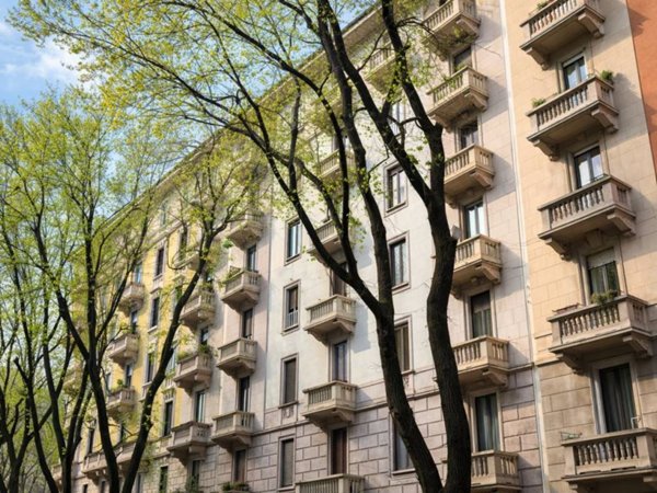 appartamento in vendita a Milano in zona Sempione