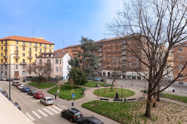 appartamento in vendita a Milano in zona Isola