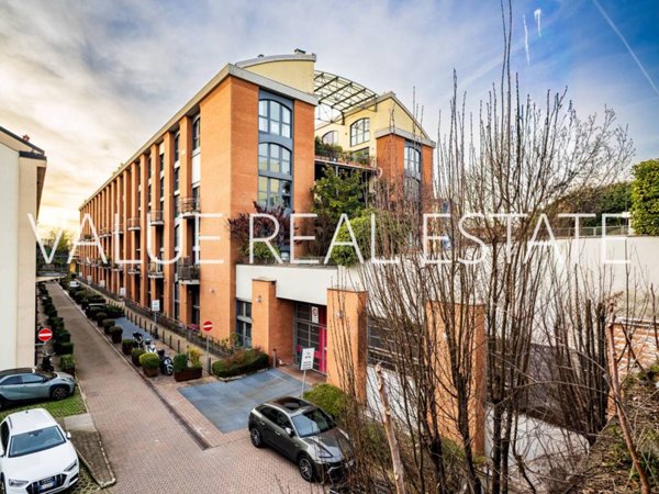 appartamento in vendita a Milano in zona Vigentino