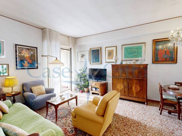 appartamento in vendita a Milano in zona Rembrandt