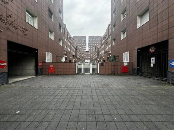 negozio in vendita a Milano in zona Bicocca