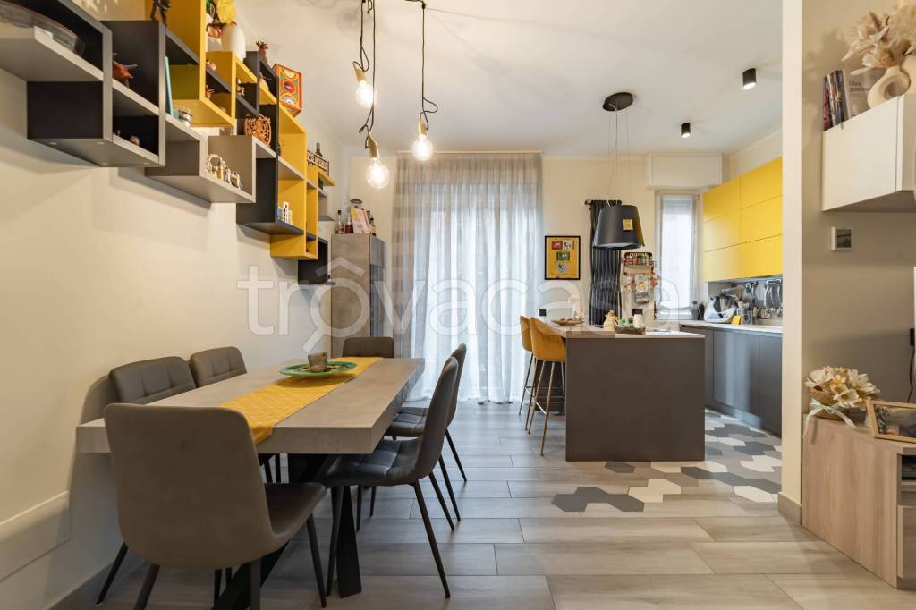appartamento in vendita a Milano in zona Bicocca