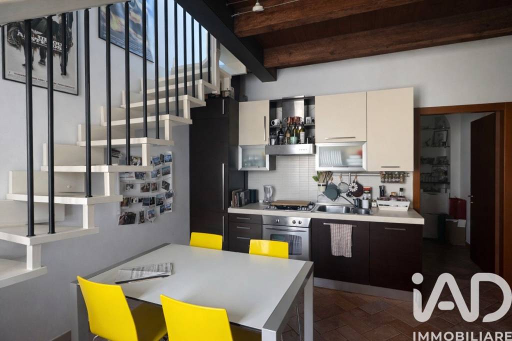 appartamento in vendita a Milano in zona Barona