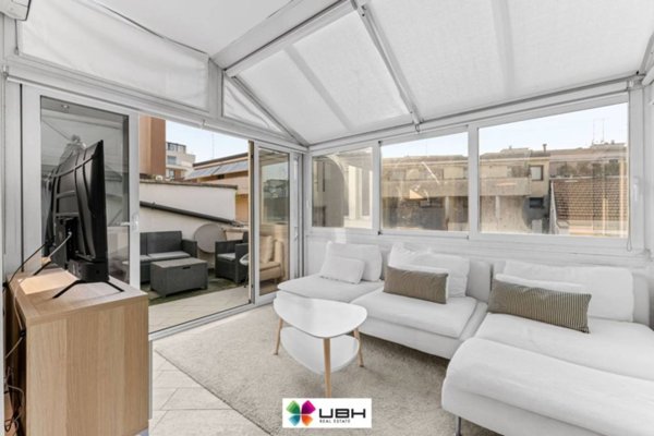 appartamento in vendita a Milano in zona Porta Nuova