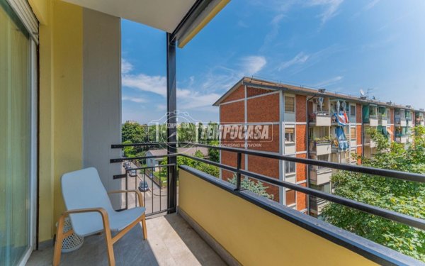 appartamento in vendita a Milano in zona Segnano