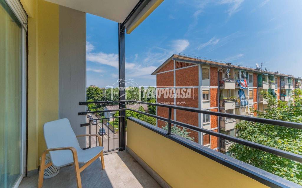 appartamento in vendita a Milano in zona Prato Centenaro