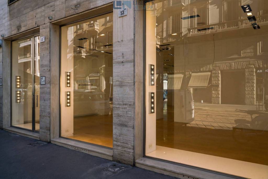 negozio in vendita a Milano in zona Porta Magenta