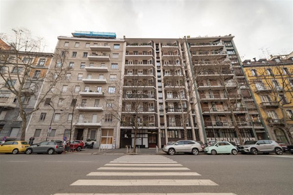 appartamento in vendita a Milano in zona Sempione