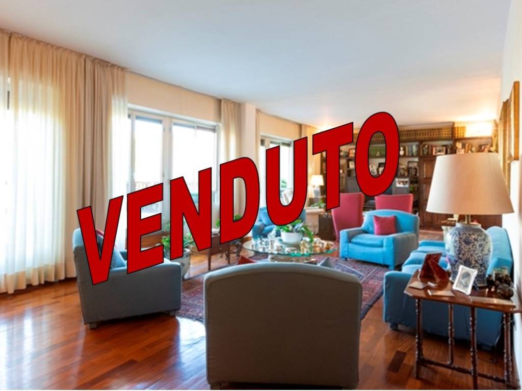 appartamento in vendita a Milano in zona Il Portello