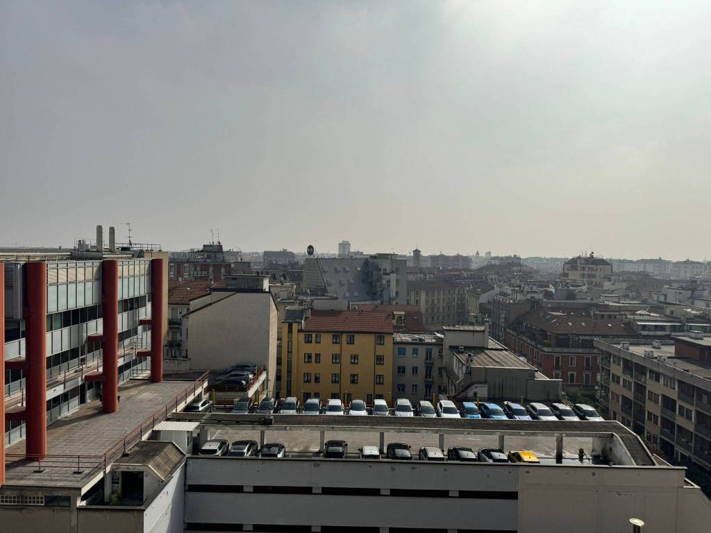 appartamento in vendita a Milano in zona Centro Direzionale