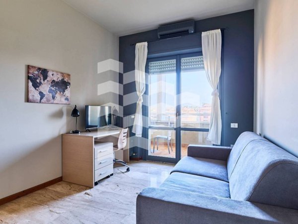 appartamento in vendita a Milano in zona Ronchetto delle Rane