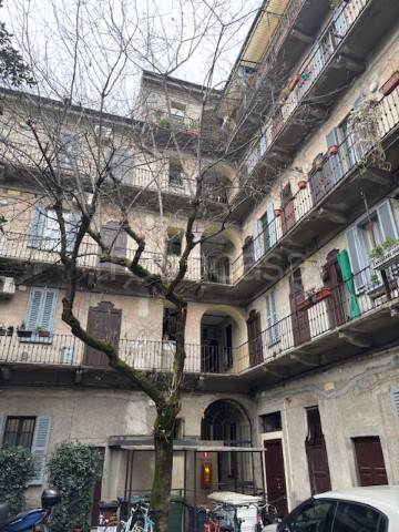 appartamento in vendita a Milano in zona Loreto